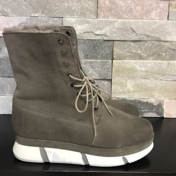 Women's Winter Booties - Picture 3 of 5